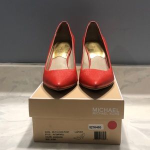 Michael Kors Flex Mid Pump